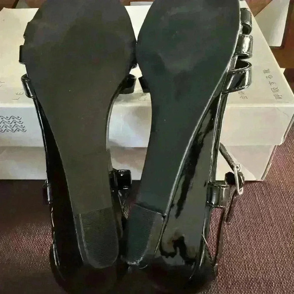 Size 9Women's Laura Scott Black Heels - Picture 9 of 9